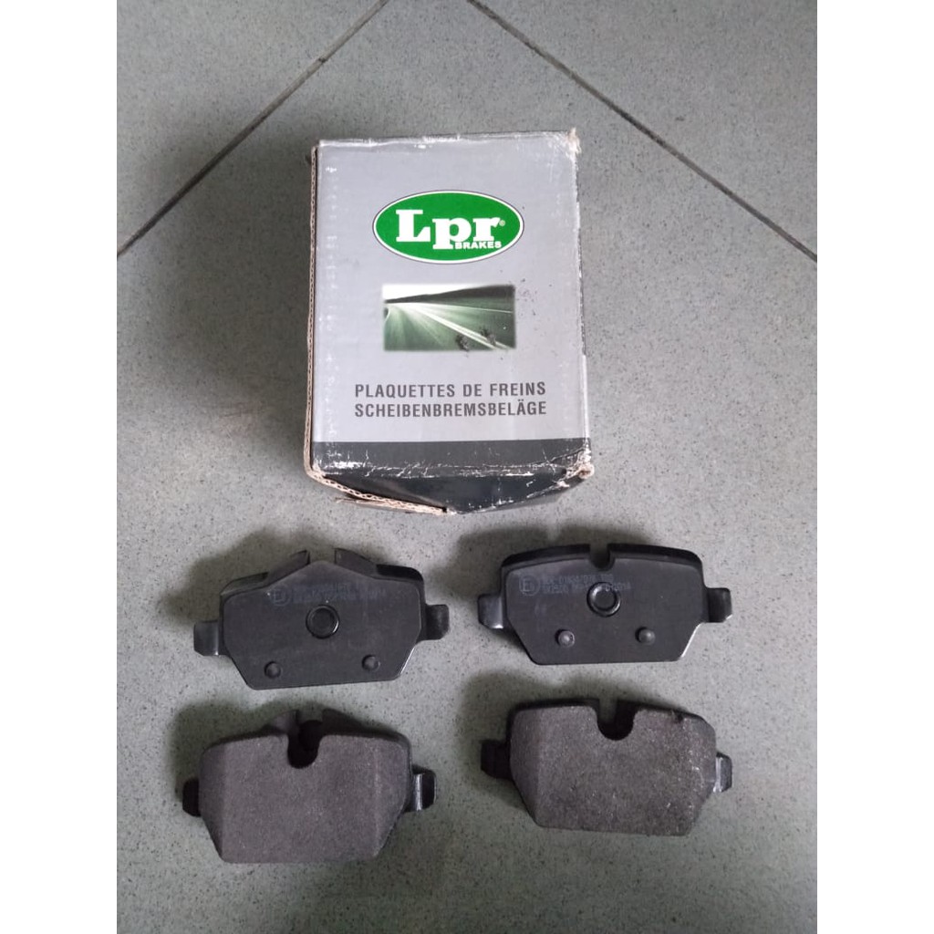 BRAKE PAD BELAKANG BMW E90 320