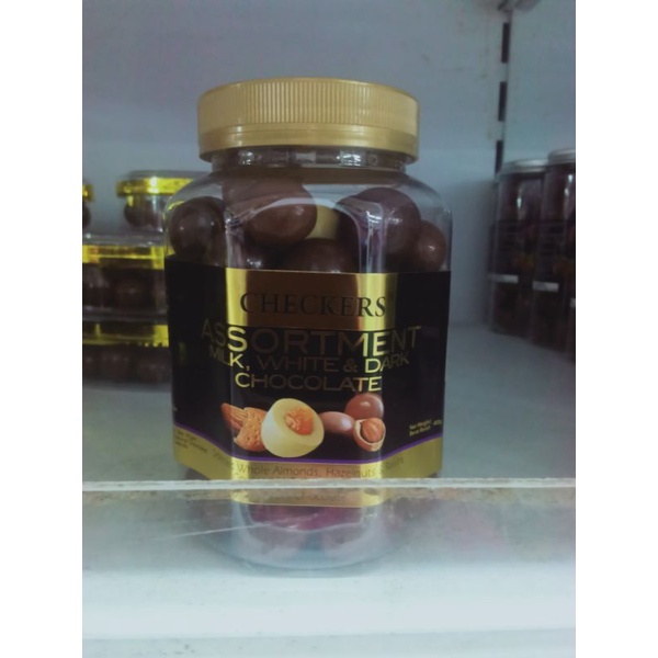 

Cokelat Checker Assortment rasa milk white dark