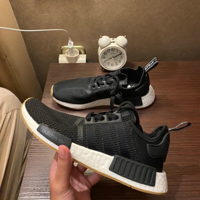 Adidas NMD R2 BLACK