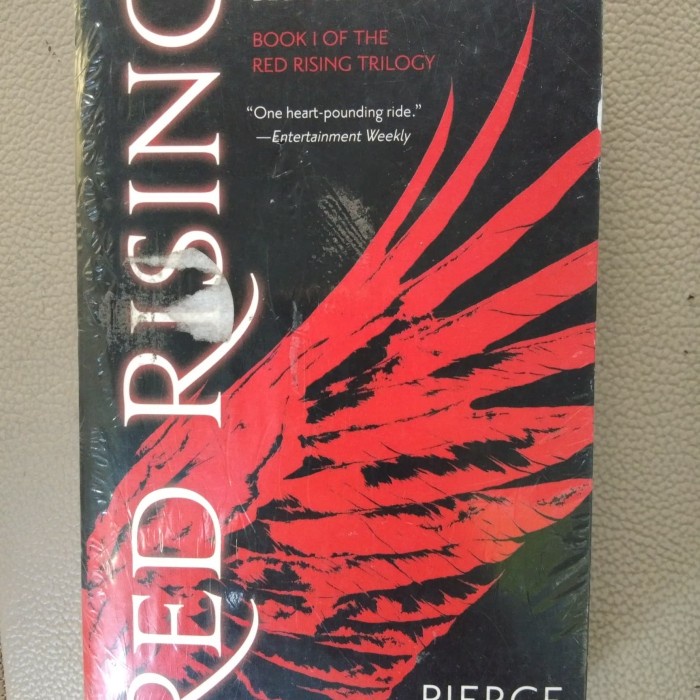 NEW Pierce Brown - Red Rising
