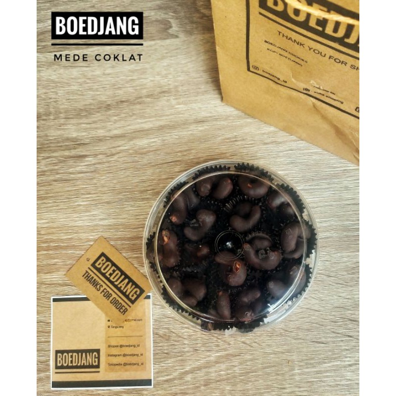 

Kacang mede coklat