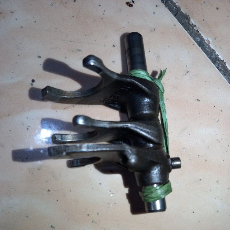 Fork Gearshift Gear Shift Cakaran Capit Udang GL100 Garpu Operan Overan Perseneleng Perseneling Pemi