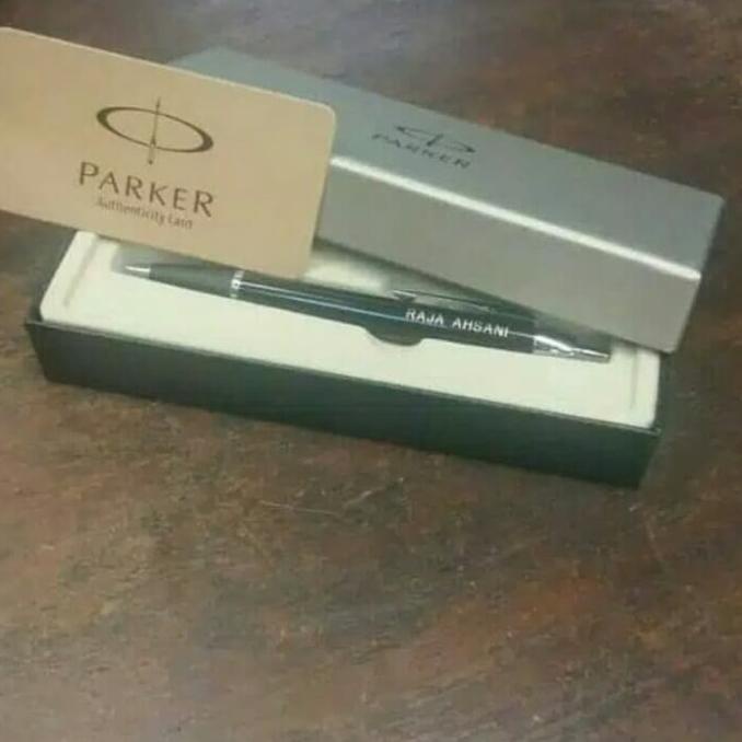 

Pen Merek Parker Eksklusif (GRATIS GRAFIR)