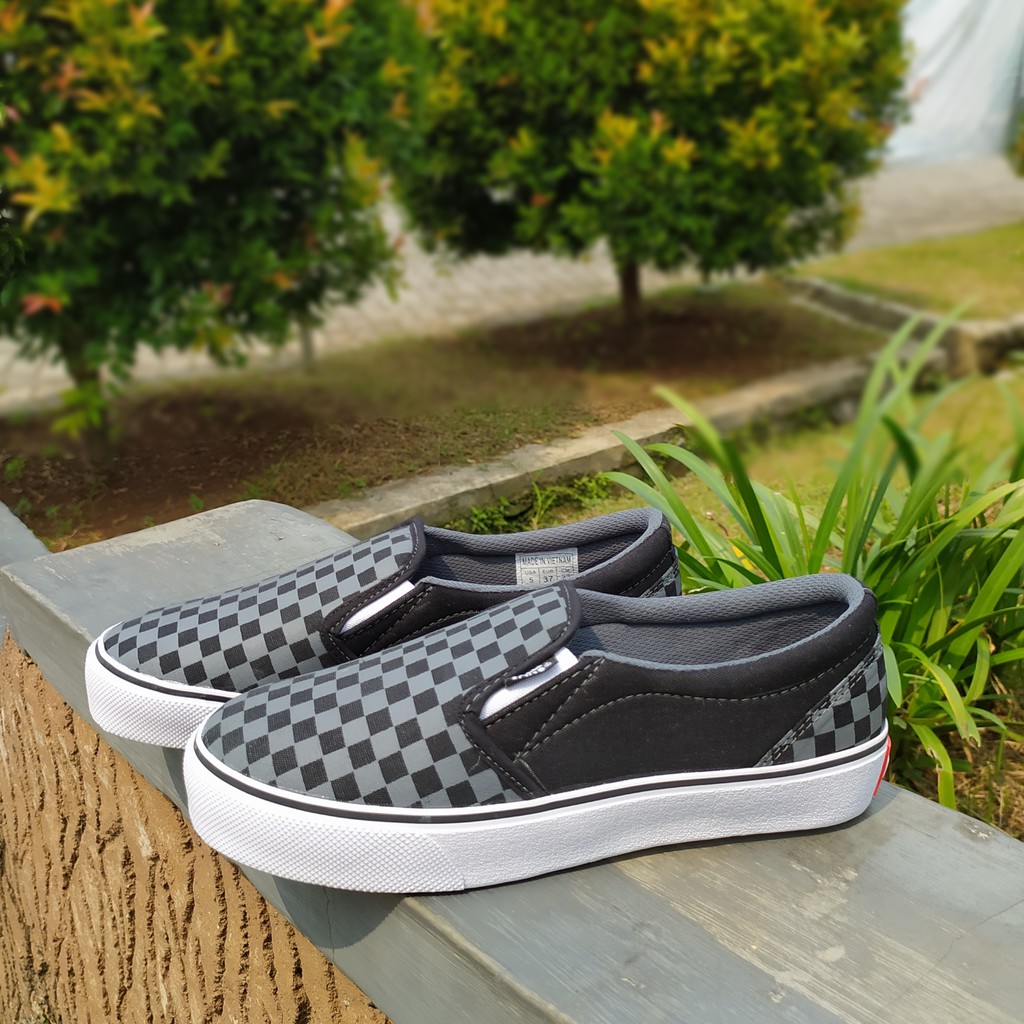 SEPATU VANS SLIP ON SLIPON SLOP CATUR ABU