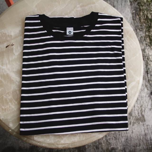 Kaos Stripe Dominan Hitam, Medium Hitam, Cotton Premium