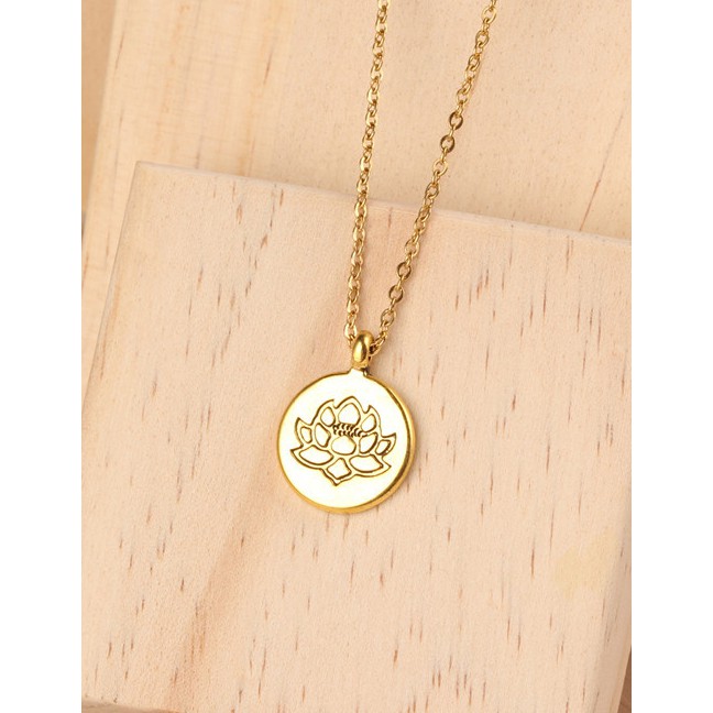 LRC Kalung Fashion Gold Copper Plated Necklace F72832