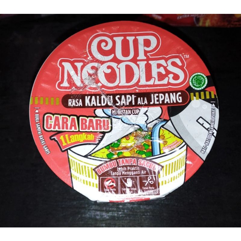 

nissin cup noodles (bumbu tanpa sascet) lebih praktis