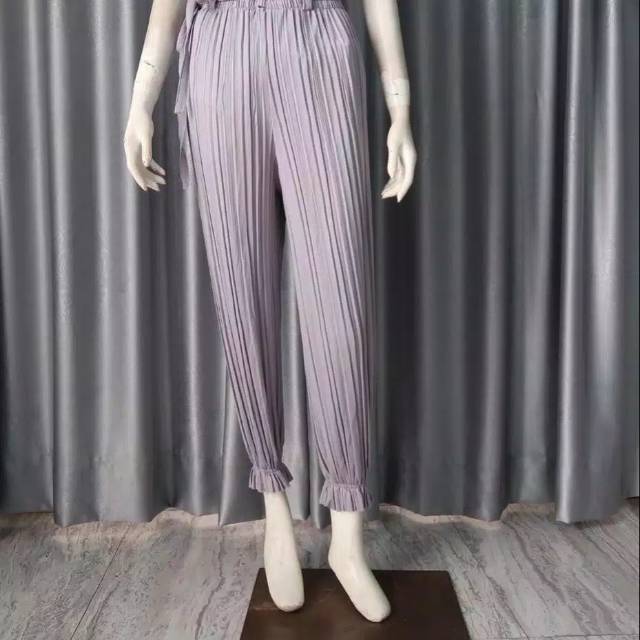 CELANA PLISKET ALADIN