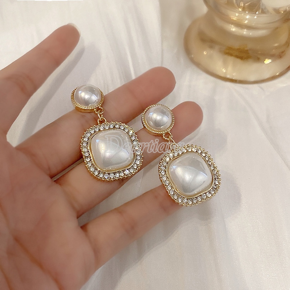 Anting Bentuk Kotak Aksen Mutiara Dan Berlian Gaya Perancis