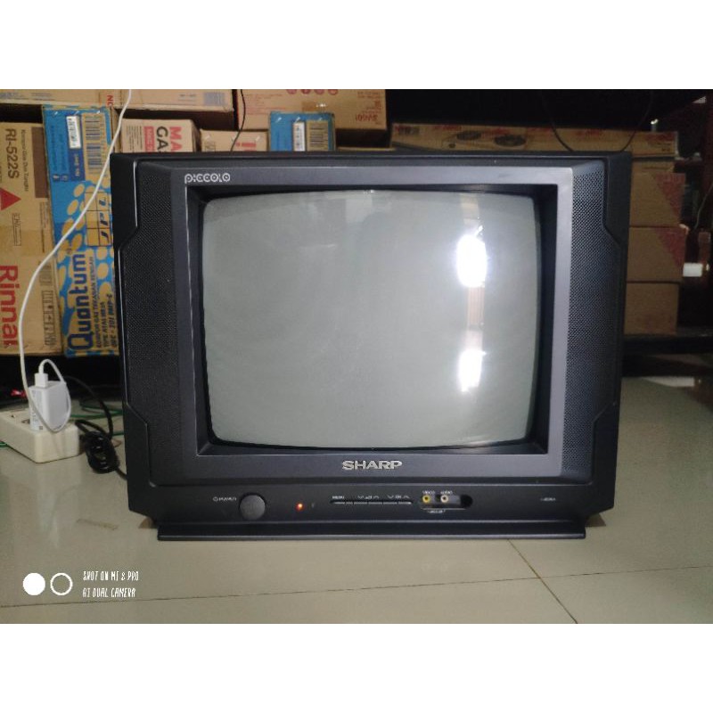 Tv Sharp Picolo 14 in bekas berkualitas kinclong bodi dan gambarnya