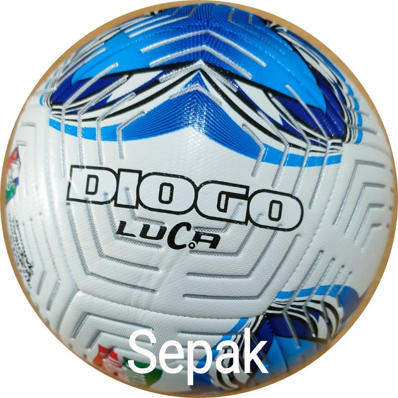 Bola sepak Diogo Luca