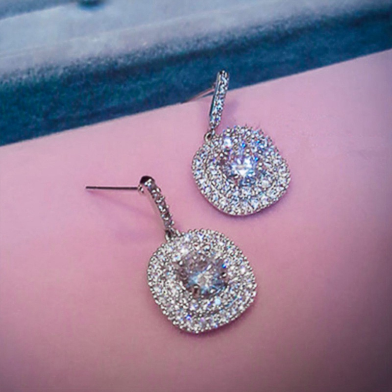 Anting Juntai Kristal Cubic Zirconia Warna Silver Untuk Pengantin Wanita