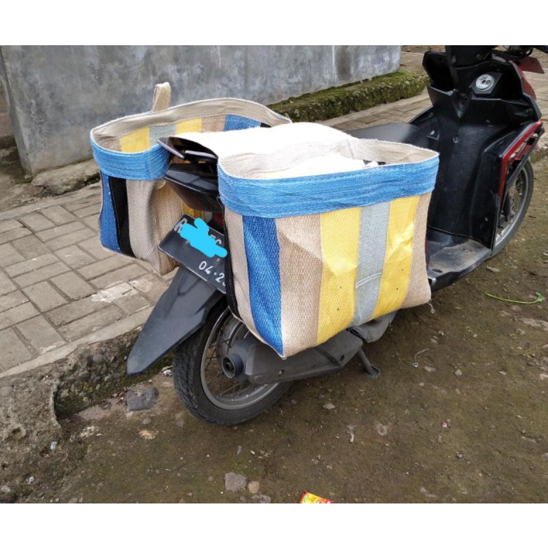 tas krombong/kronjot