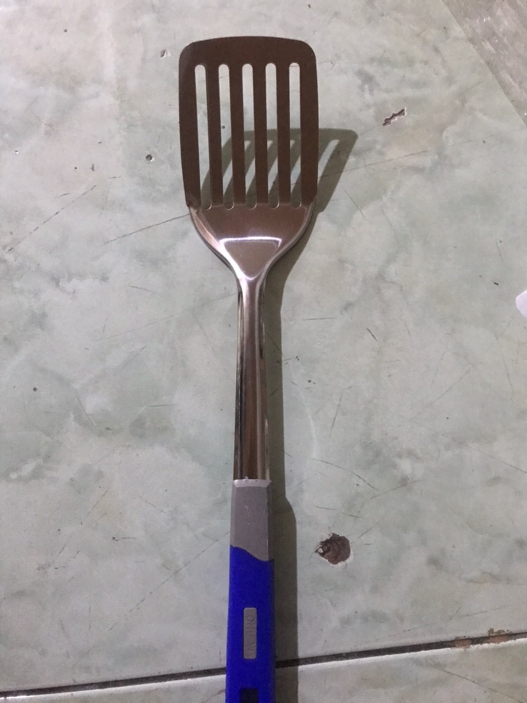 Spatula Kipas Stainless Gagang Merah / Sodet Kipas Sutil Murah