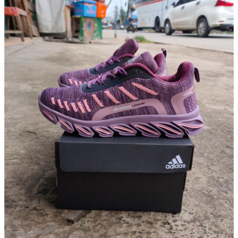 SEPATU ADIDAS LEISURE WANITA