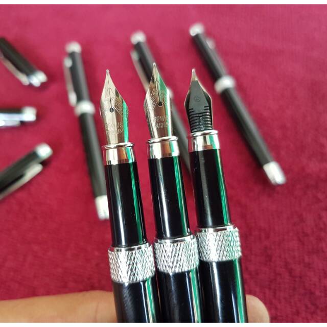 

Fountain pen genius Hitam NIB.M. Pena pulpen tinta isi ULang