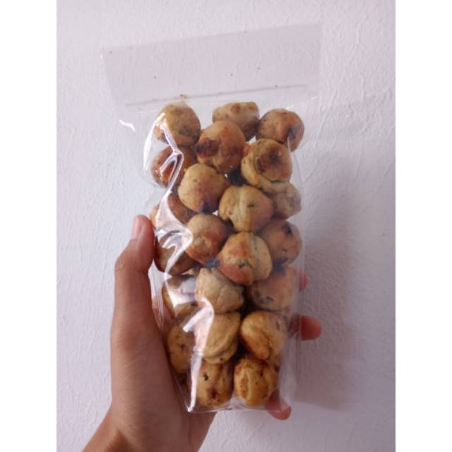 

SOES MINI ISI COKLAT 100GRAM