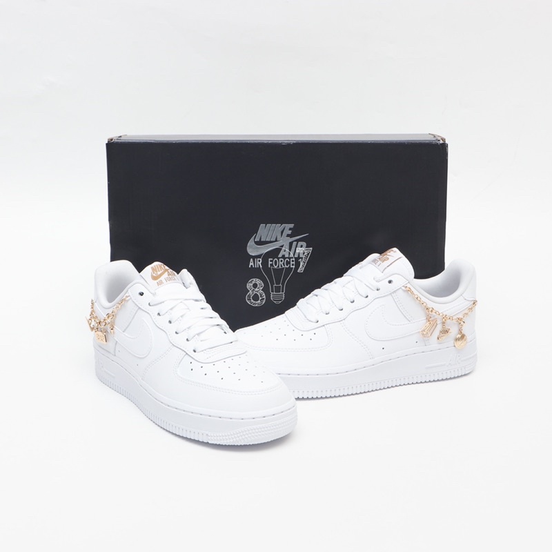 Air Force 1 Low Lucky Charm White