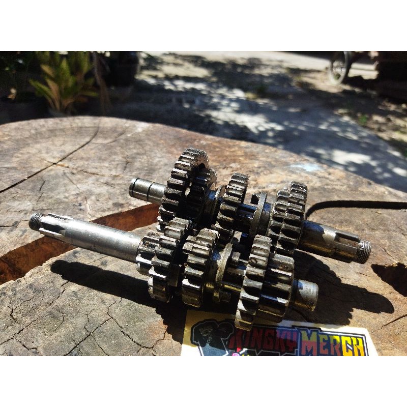 rasio dt 100 gigi rasio dt 100 rasio dt gigi dt 100 gir dt 100 gear dt 100