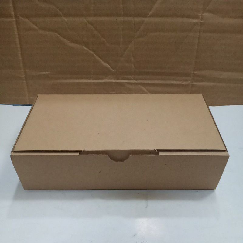 

Dus Box Karton Kotak Corrugated Coklat 20x10x5 cm