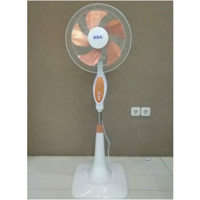 HRK Kipas Angin Berdiri 16&quot; Stand Fan 609J