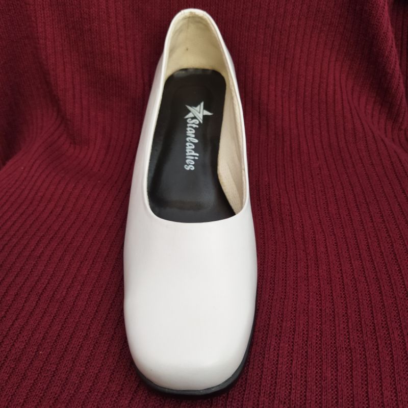 sepatu putih fantofel perawat wanita