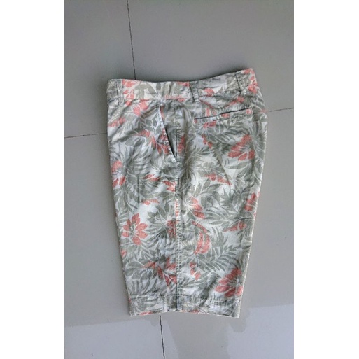 Celana pendek_Short pants UNIQLO second branded original