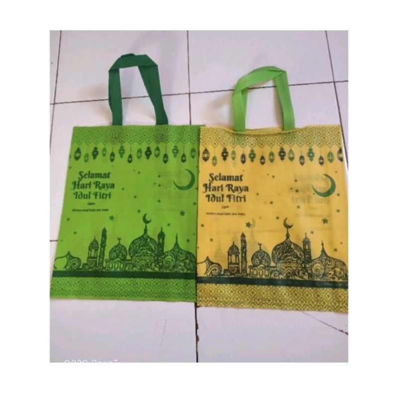 

Goodie Bag Lebaran Premium uk 38x45 - Tas Spundbond Lebaran