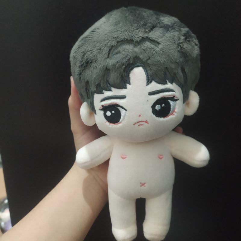Doll Wang Yibo 20cm