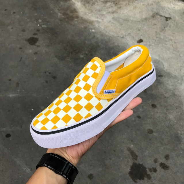 vans slip on kuning