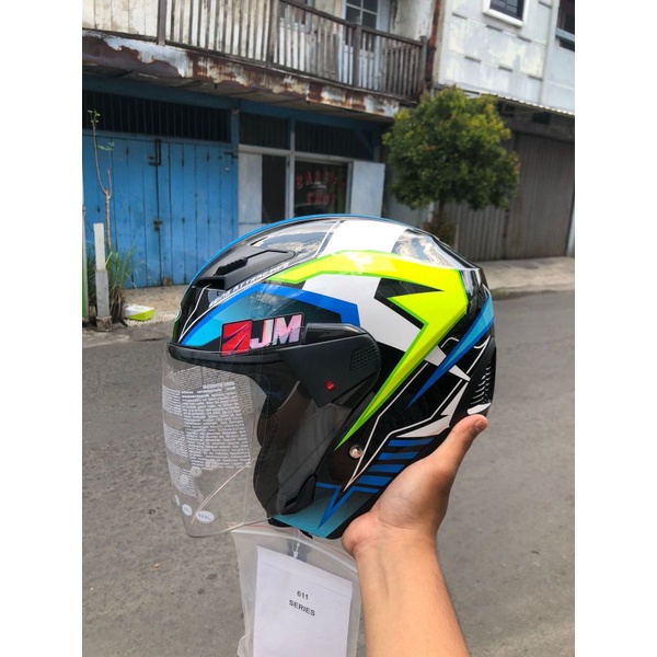 Zeus 611 BLK/ TT29 BLUE YELLOW Helm Cewe Cowo Harian Touring  Adventure