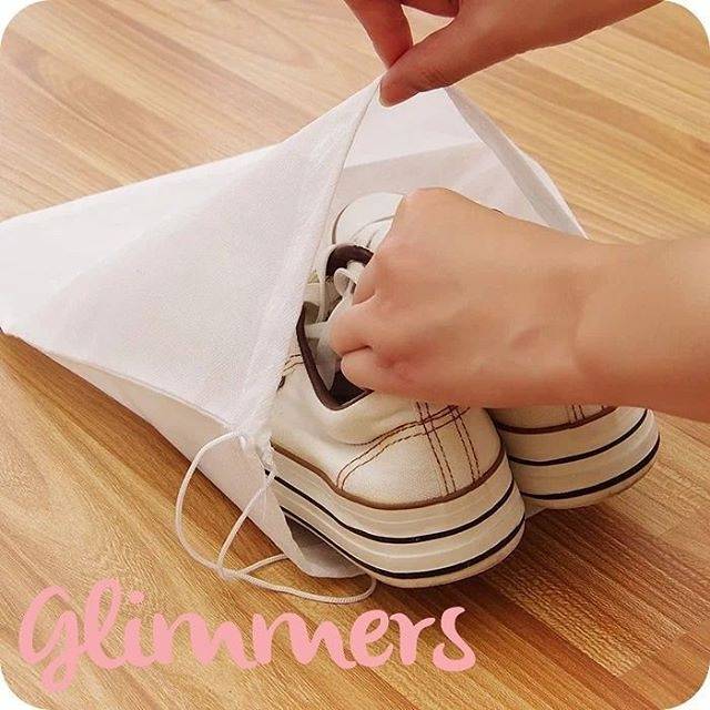 Shoes pouch/ kantong sepatu dapat 4pcs