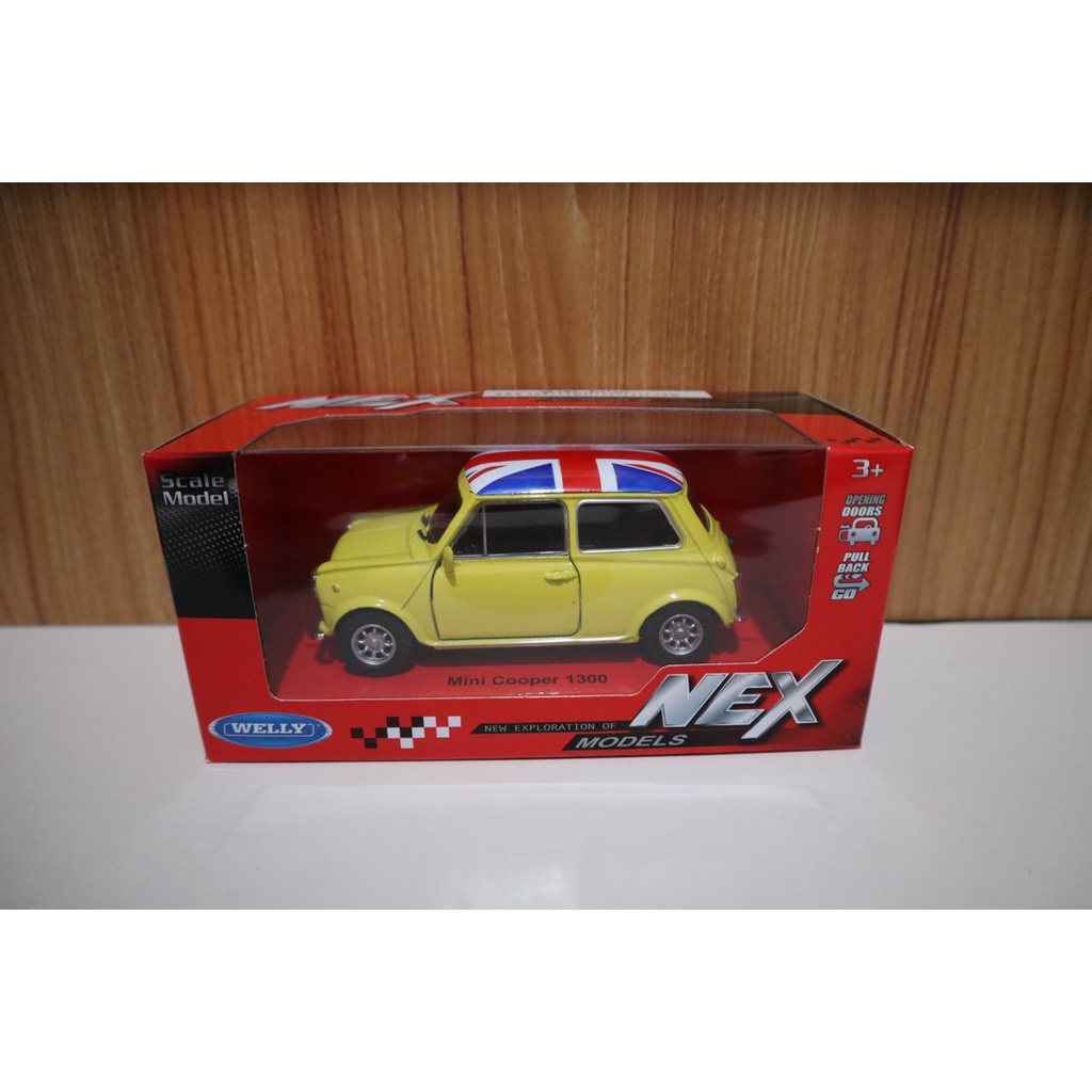 Diecast Welly Nex Mini Cooper 1300 Yellow