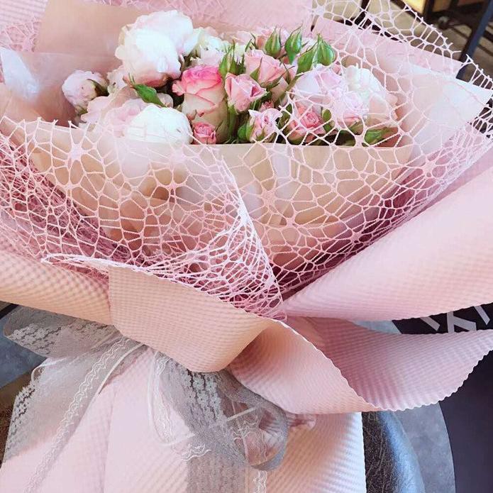 

ONGKIR9RB KOREAN JARING LEMBARAN KERTAS BUNGA ECER (1 LEMBAR)/ FLOWER WRAP/ PEMBUNGKUS BUNGA HAND BO