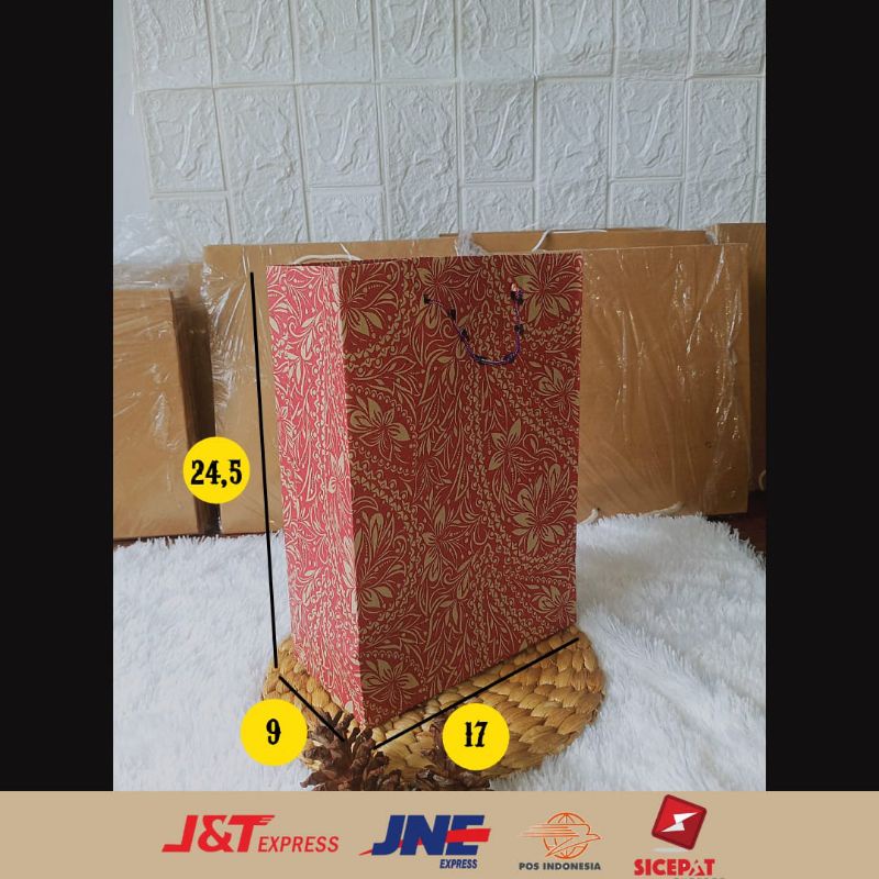 

PAPER BAG BATIK MOTIF MURAH 17x9x24,5 / TAS KADO / TAS KERTAS