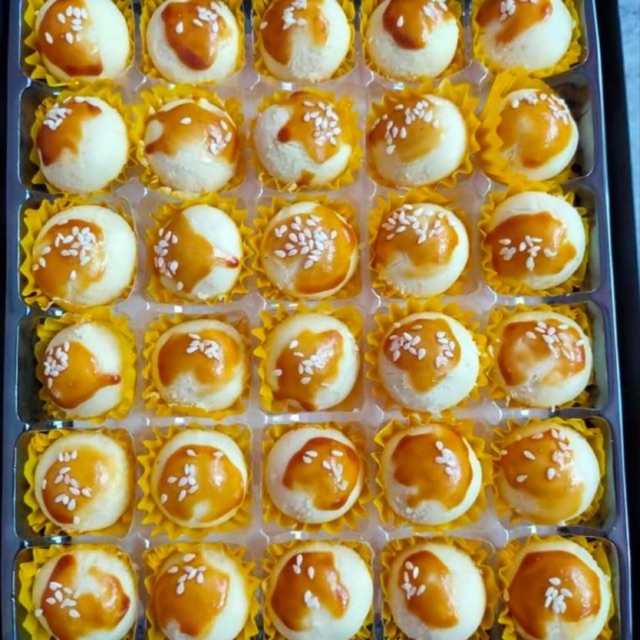 

KUE KACANG PREMIUM BOX