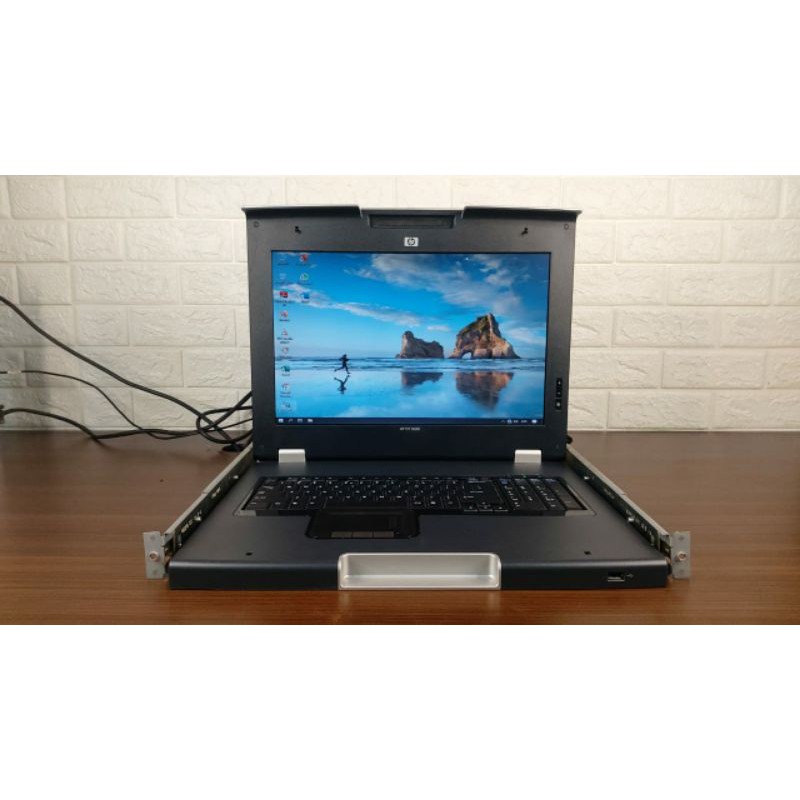 LCD KVM TFT 7600 KIT Konsol 18.5in  Like New Termurah