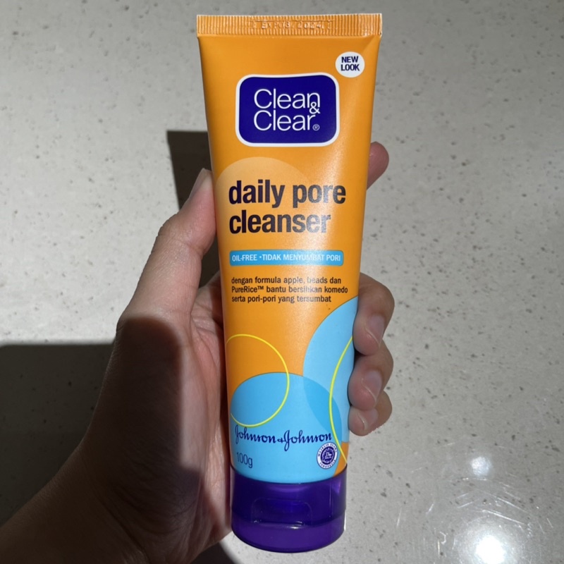 Clean and Clear Daily Pore Clear