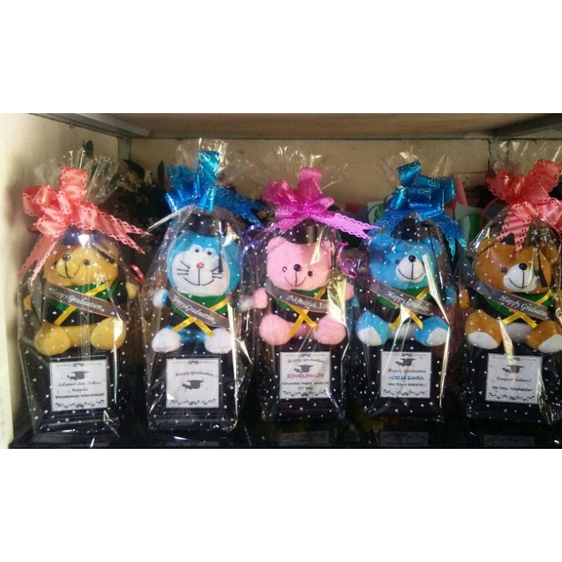 Piala boneka wisuda/tropy boneka/piala boneka wisuda murah