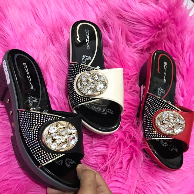 WEDGES SOFIYA PERMATA MELINGKAR BARU