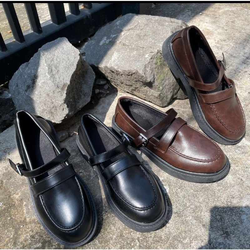 Sepatu flat wanita kulit import