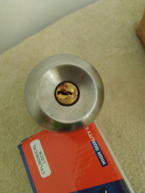 Kunci Bulat Pintu Kamar Mandi Pvc Kayu  Bossini