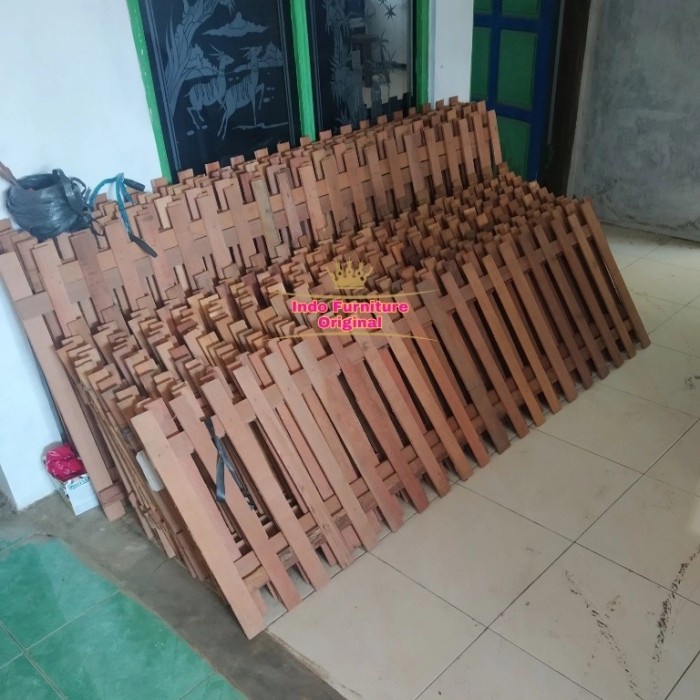 Pagar Rumah/ Kebun / Taman / Penyekat Kayu Bengkirai Murah Berkualitas