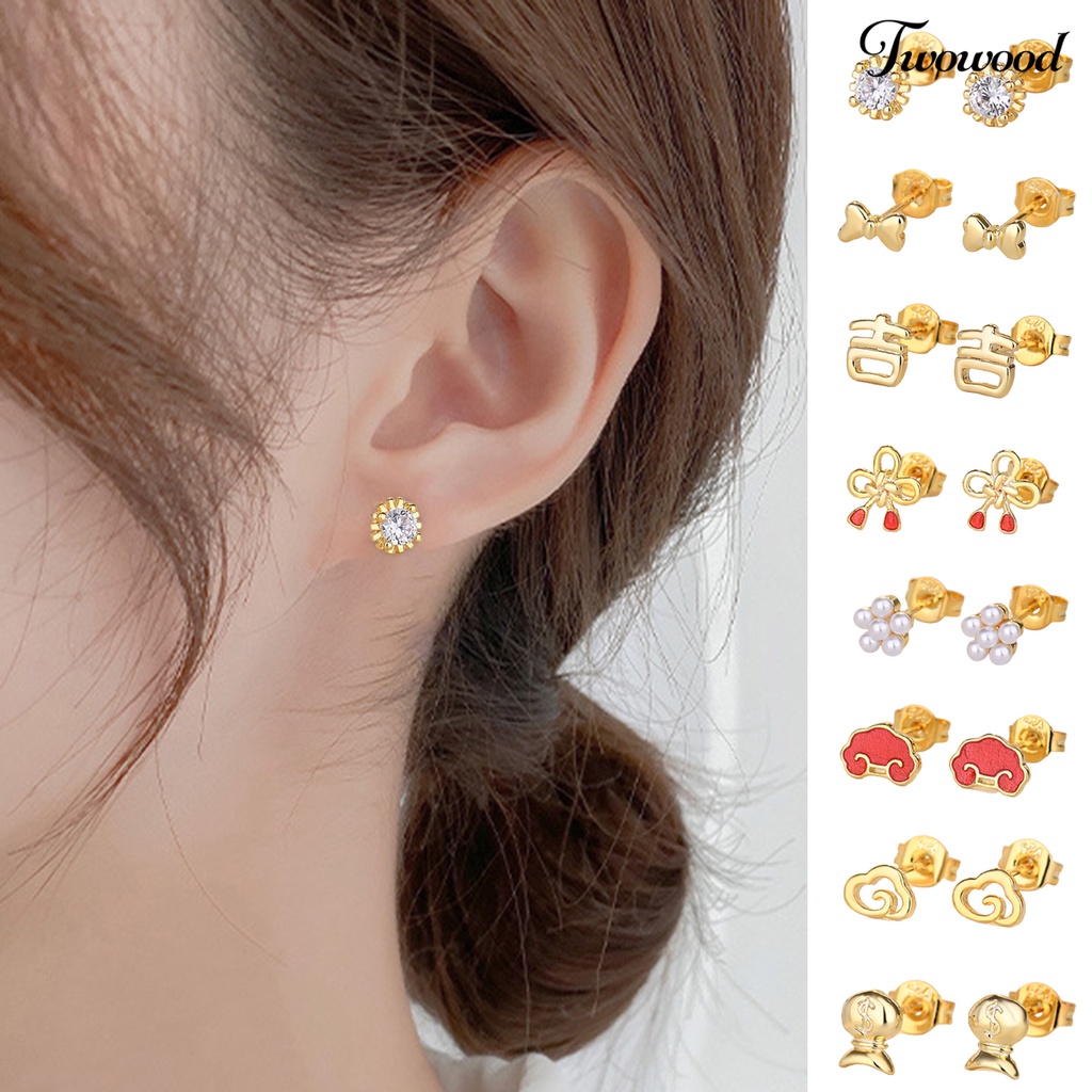 1 Pasang Anting Stud Desain Pita Aksen Berlian Imitasi Bahan Tembaga Untuk Pria Dan Wanita