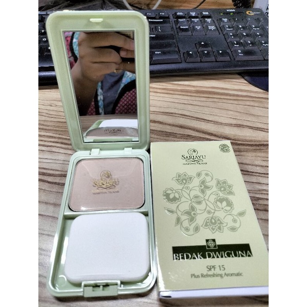 Sariayu Bedak Dwiguna Spf 15