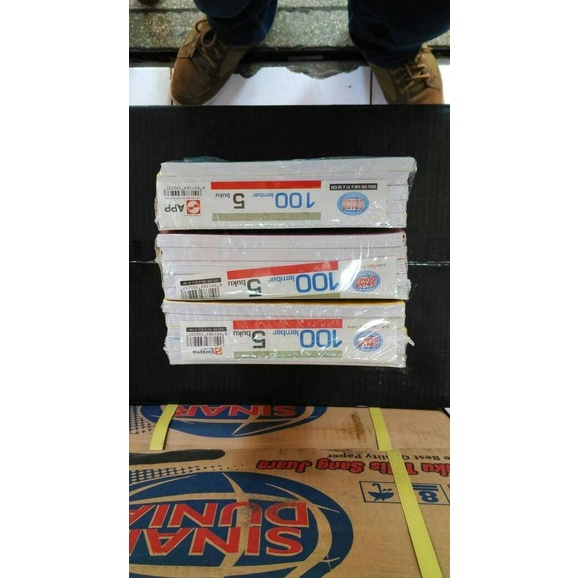 

KER3N SINAR DUNIA SIDU BUKU TULIS SEKOLAH 100 LEMBAR / SDU EB 100 -H