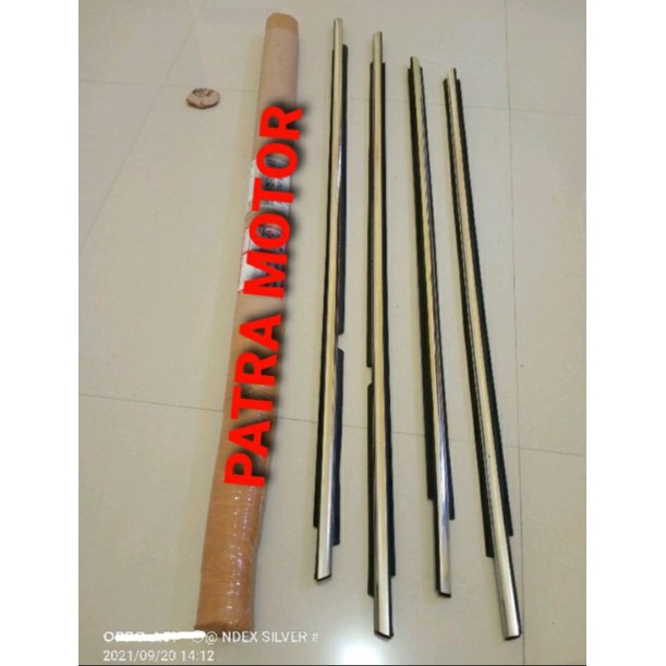 PELIPIT KACA INNOVA LAMA CROM  ORIGINAL