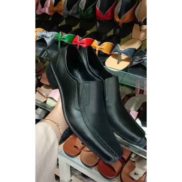 Sepatu pentopel // pria//produk garut