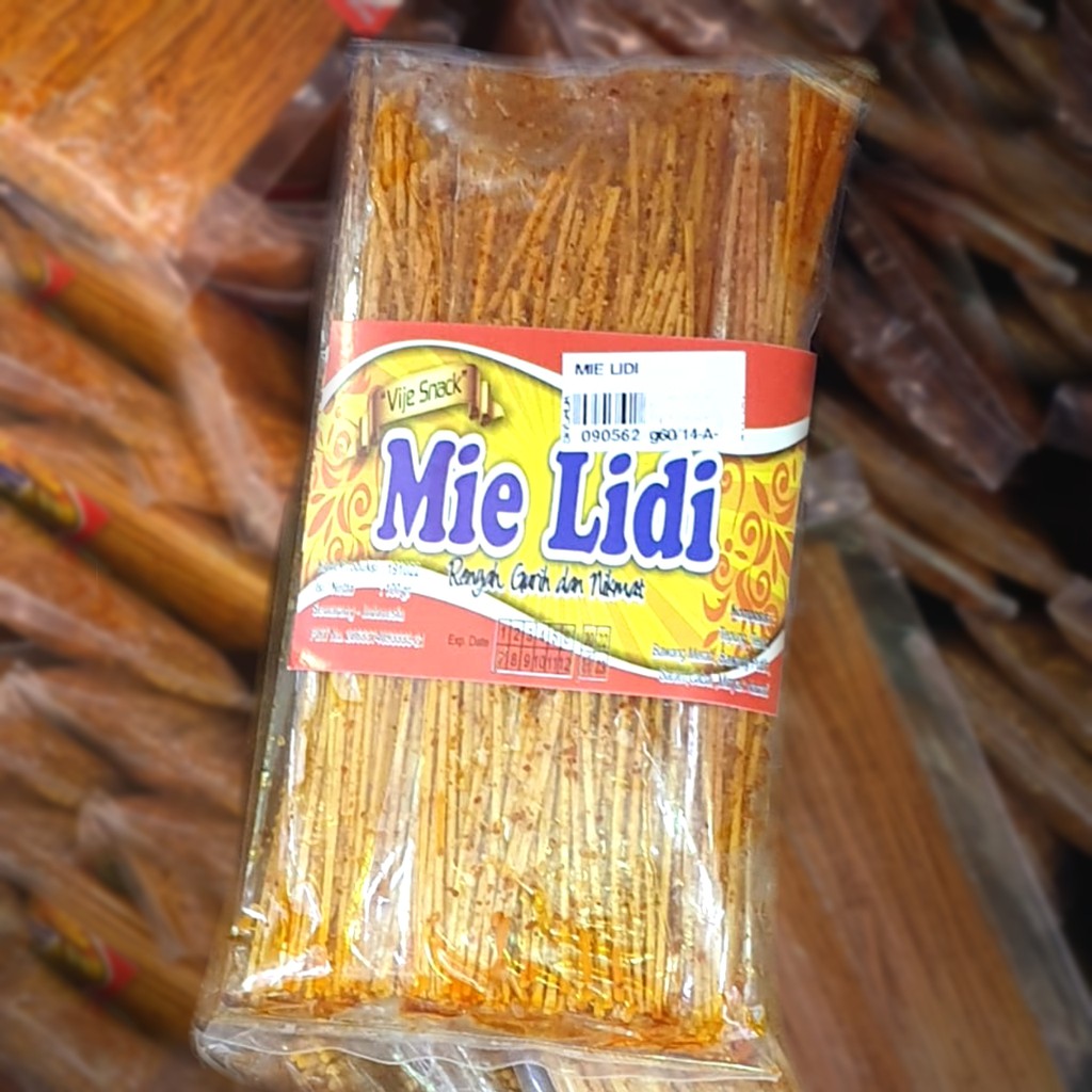 

mi lidi MIE LIDI snack jadul gurih kripik lidi 100gr