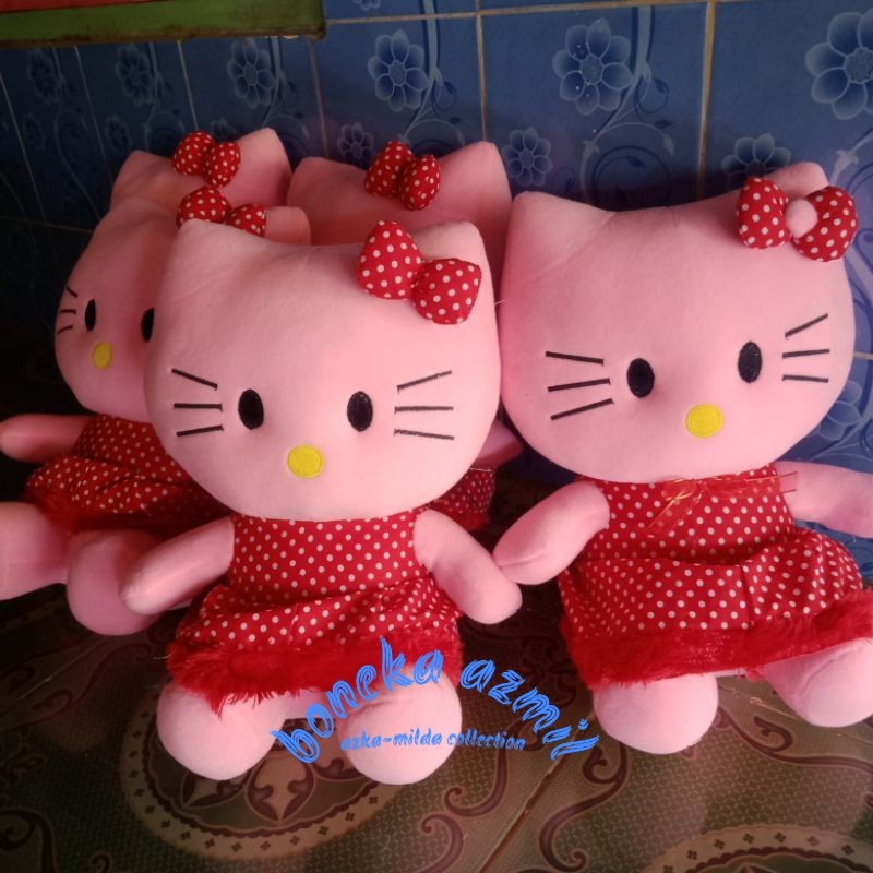 Boneka hello kity size l / love